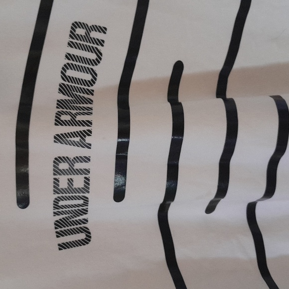 Under Armour Pullover Sweatshirt - Picture 3 of 4